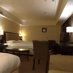 Nisus Hotel