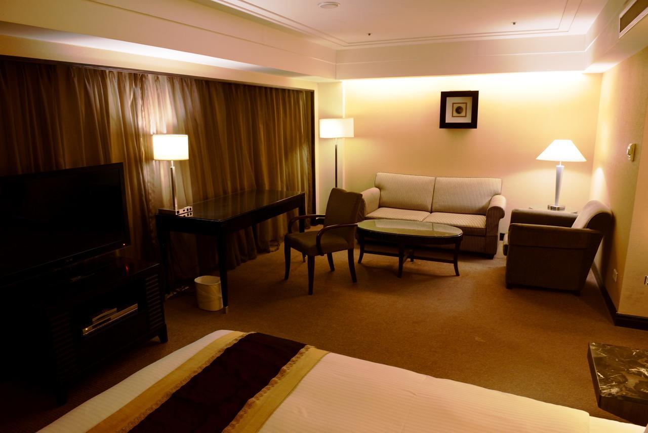 Nisus Hotel