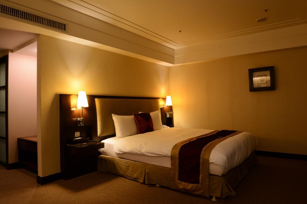 Nisus Hotel