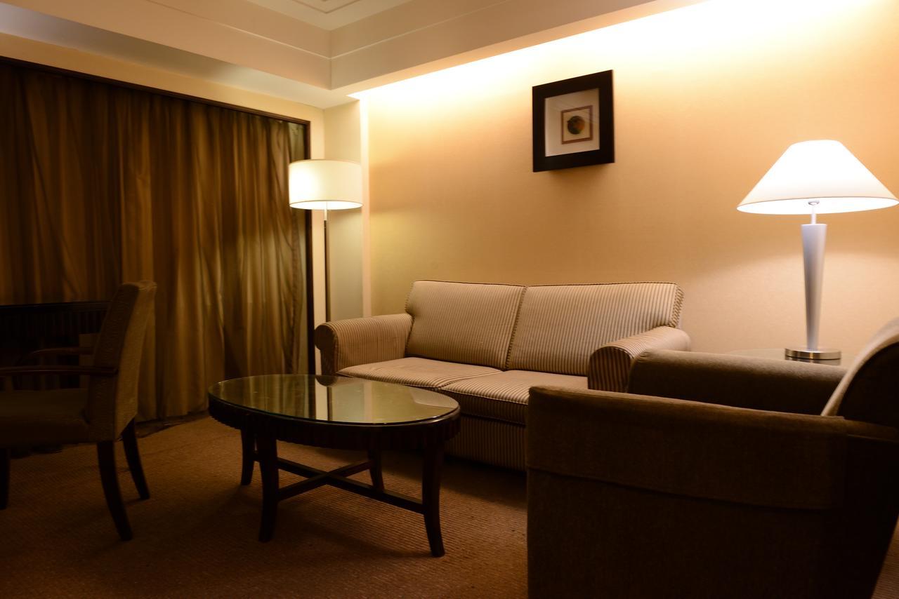 Nisus Hotel