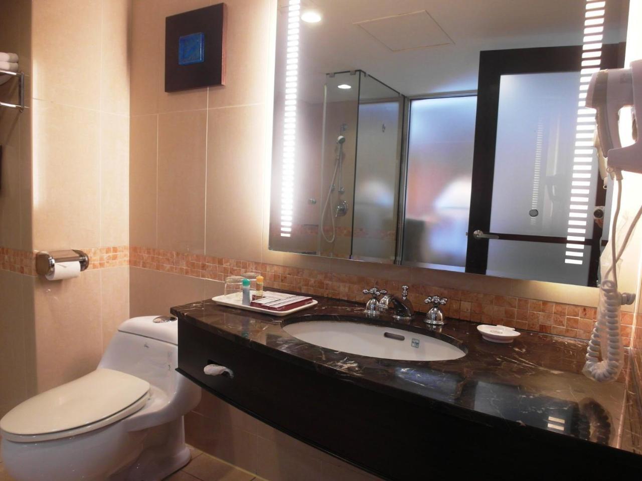 Hotel Nisus 3*